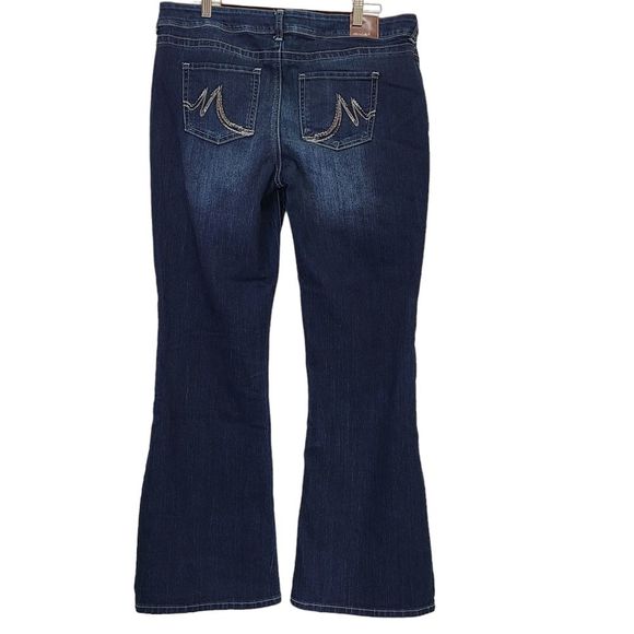 Maurices Flare Jeans Size 14 Dark Blue Denim Stretch Bootcut High Rise - Picture 4 of 8